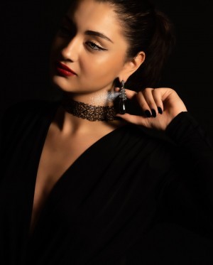 Black Stone & Black Gold Black Stone & Black Gold