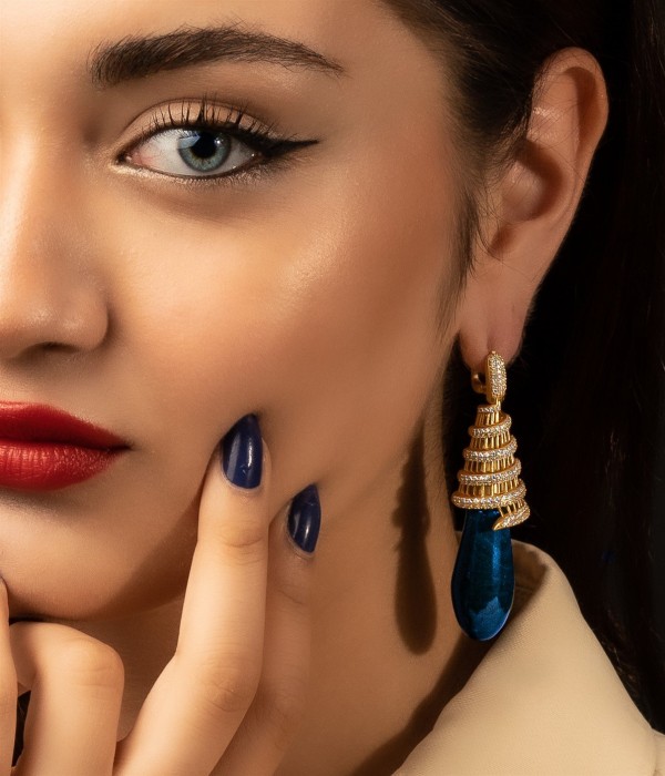 Blue Stone & Yellow Gold Blue Stone & Yellow Gold